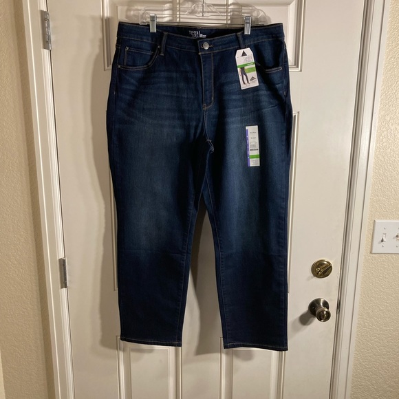 Time and Tru Denim - Time and Tru straight leg jeans